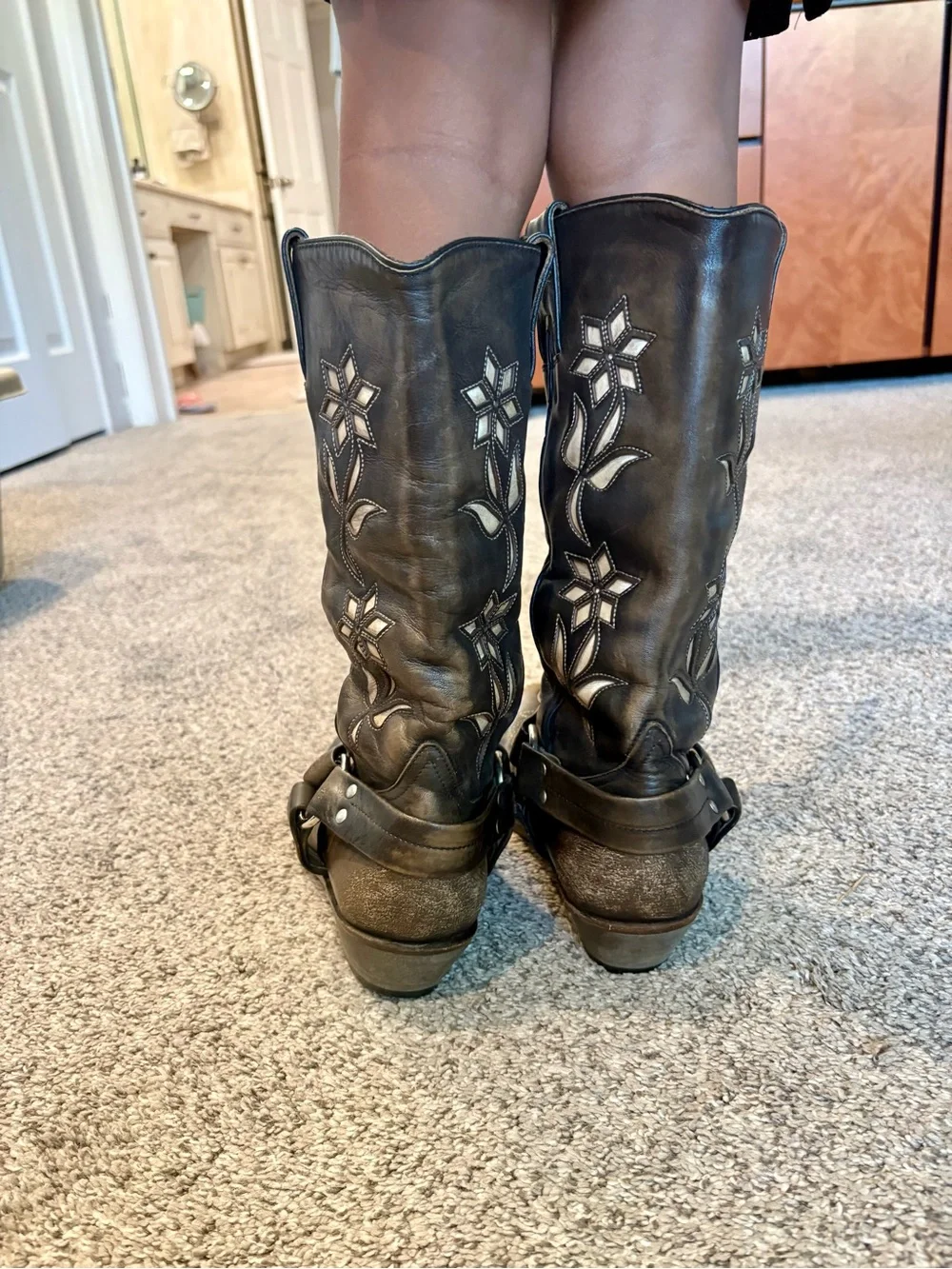 Golden Goose Distressed Boots with Floral Leather Inlay - Picture 5 of 8